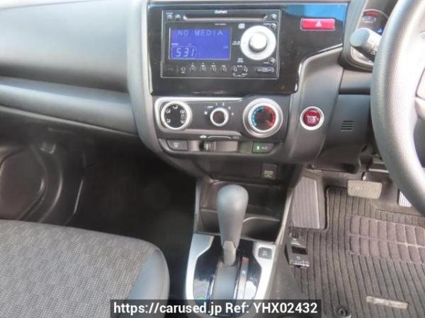 Used 2014 AT honda fit GK3 Image[17]