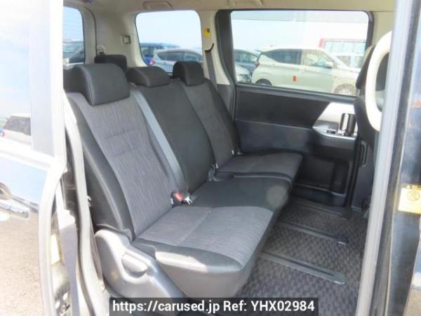 Used 2010 AT toyota noah ZRR70W Image[13]