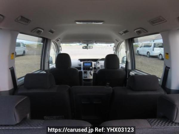 Used 2008 AT toyota noah ZRR70W Image[9]
