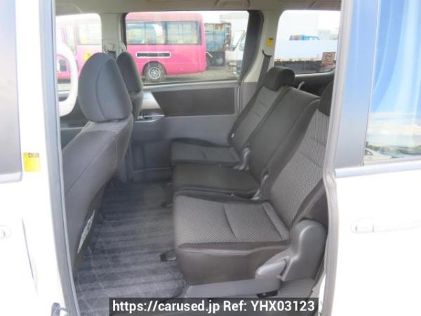 Used 2008 AT toyota noah ZRR70W Image[19]