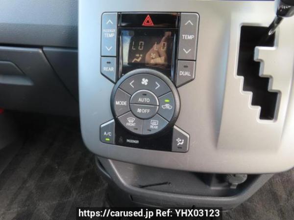 Used 2008 AT toyota noah ZRR70W Image[29]