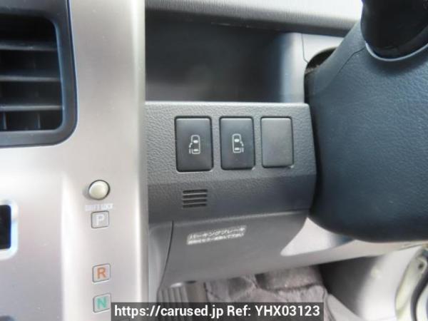 Used 2008 AT toyota noah ZRR70W Image[32]