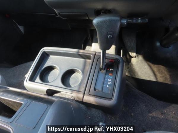 Used 2004 AT toyota hiace-van TRH112V Image[23]