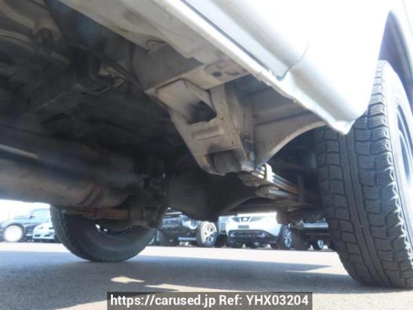 Used 2004 AT toyota hiace-van TRH112V Image[37]