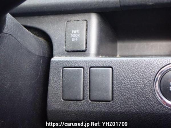 Used 2013 AT toyota voxy ZRR75W Image[28]