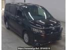Toyota Voxy ZRR80G