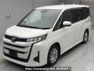 Toyota Noah ZWR90W