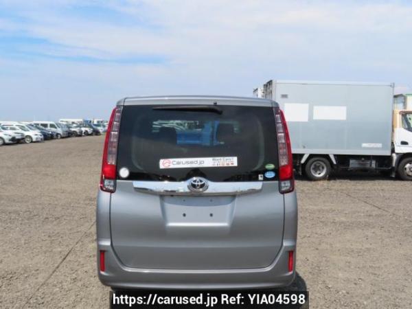 Used 2015 AT toyota noah ZRR80G Image[5]