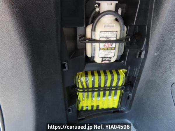 Used 2015 AT toyota noah ZRR80G Image[42]