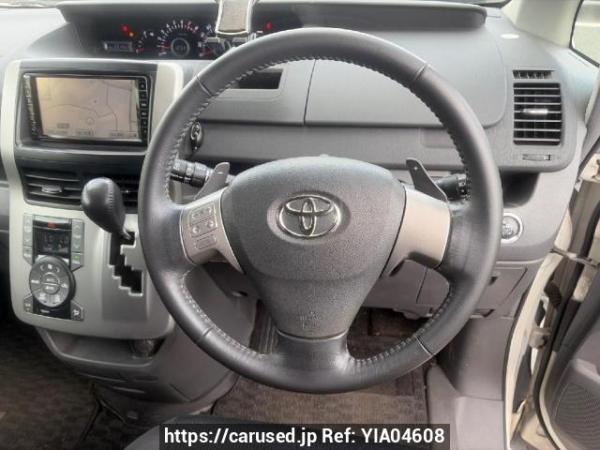 Used 2009 AT toyota voxy ZRR70W Image[12]