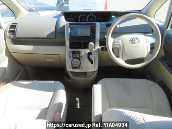 Used 2010 AT toyota noah ZRR70G Image[24]
