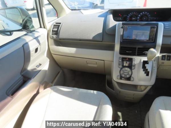 Used 2010 AT toyota noah ZRR70G Image[25]