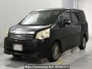 Toyota Noah ZRR70G