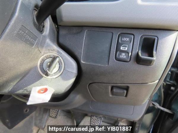Used 2005 MT toyota regiusace-van KDH205V Image[28]