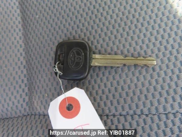 Used 2005 MT toyota regiusace-van KDH205V Image[29]