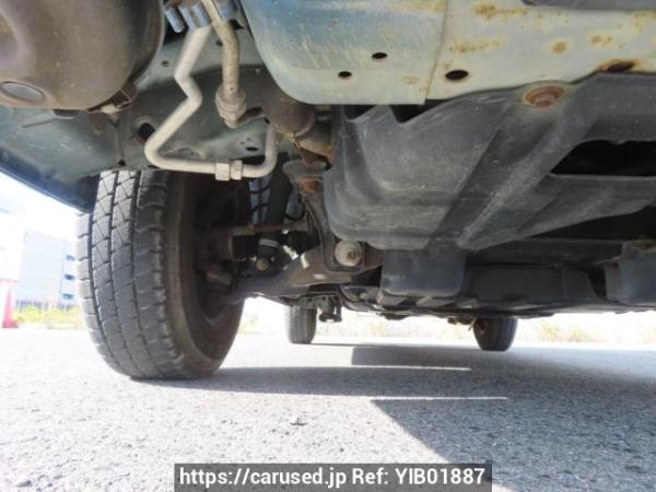 Used 2005 MT toyota regiusace-van KDH205V Image[34]