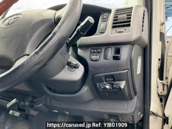 Used 2006 AT toyota hiace-van KDH205V Image[30]