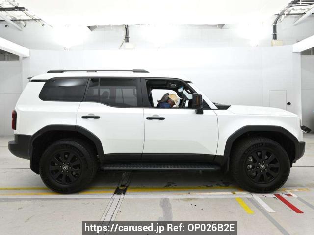 Buy Used 2024 Toyota Land Cruiser 250 GDJ250W (OP026B2E) - Carused.jp