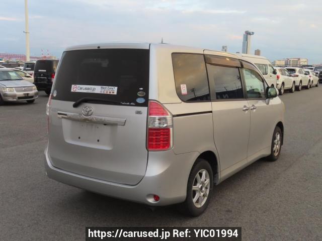 Buy Used 2010 Toyota Noah ZRR70G (YIC01994) - Carused.jp
