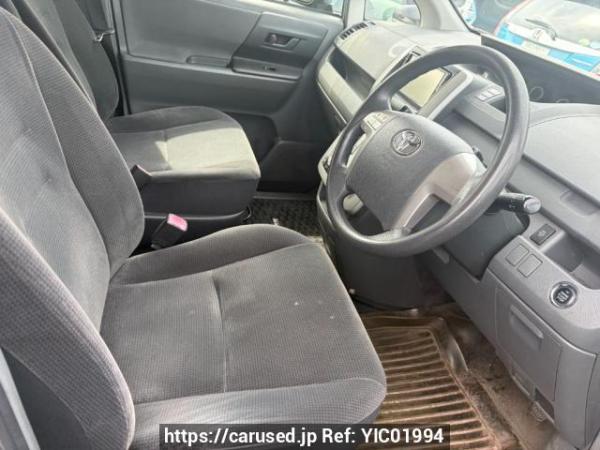 Used 2010 AT toyota noah ZRR70G Image[7]