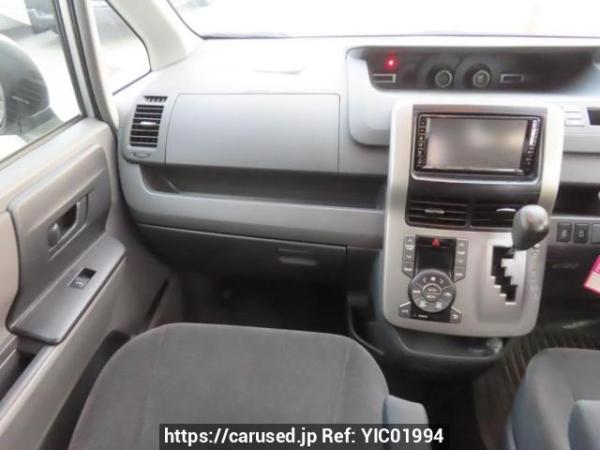 Used 2010 AT toyota noah ZRR70G Image[23]