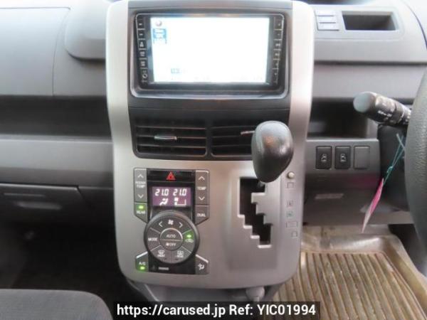 Used 2010 AT toyota noah ZRR70G Image[24]