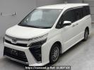 Toyota Voxy ZWR80W
