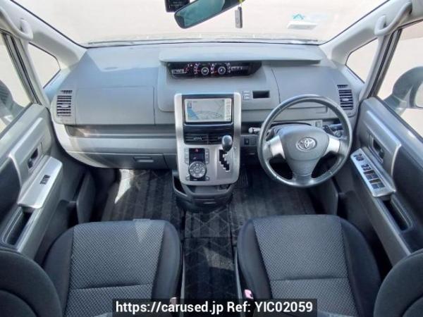 Used 2007 AT toyota noah ZRR70W Image[17]