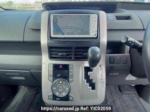 Used 2007 AT toyota noah ZRR70W Image[19]