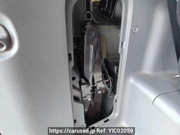 Used 2007 AT toyota noah ZRR70W Image[42]