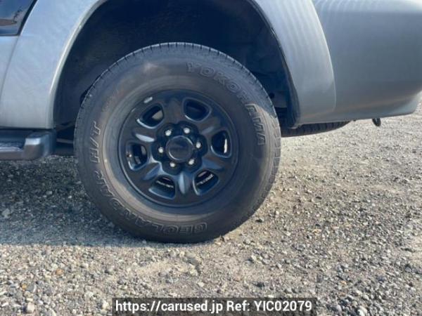 Used 2004 AT toyota hilux-surf RZN215W Image[30]