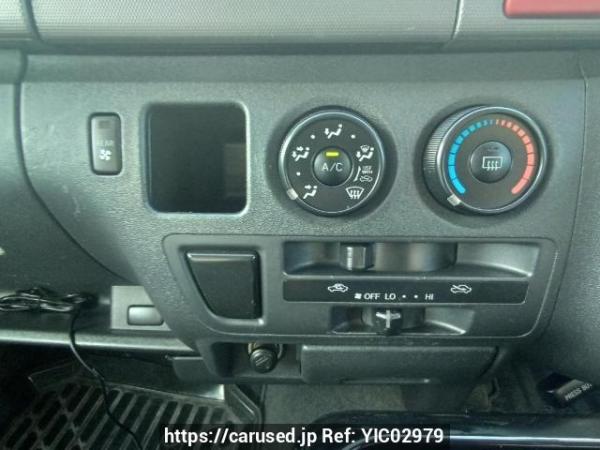 Used 2007 AT toyota regiusace-van KDH200V Image[21]