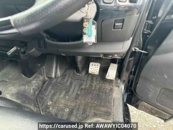 Used 2004 AT toyota hiace-van KDH205V Image[13]