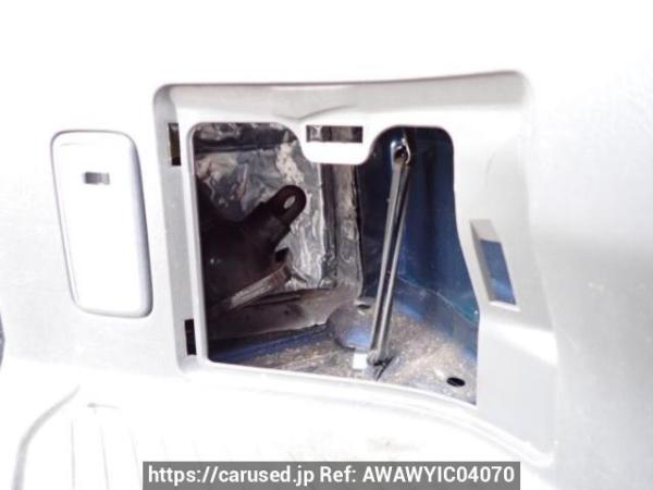 Used 2004 AT toyota hiace-van KDH205V Image[38]