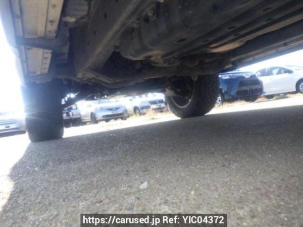 Used 2005 AT toyota hilux-surf TRN215W Image[30]