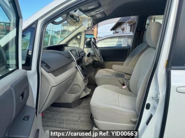 Used 2007 AT toyota noah ZRR70G Image[10]