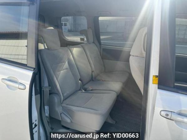 Used 2007 AT toyota noah ZRR70G Image[11]