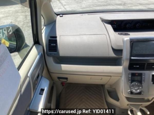 Used 2009 AT toyota noah ZRR70W Image[17]