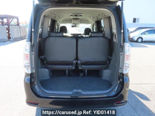 Used 2009 AT toyota voxy ZRR70W Image[8]