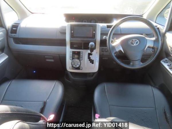 Used 2009 AT toyota voxy ZRR70W Image[17]