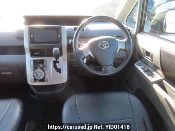 Used 2009 AT toyota voxy ZRR70W Image[20]