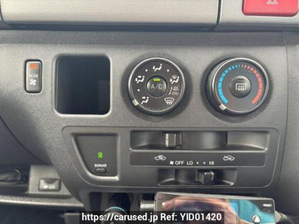 Used 2005 AT toyota hiace-van KDH205V Image[22]