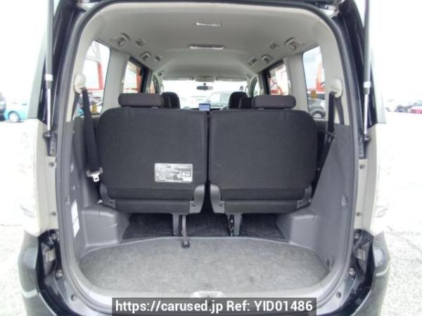 Used 2009 AT toyota voxy ZRR70W Image[8]