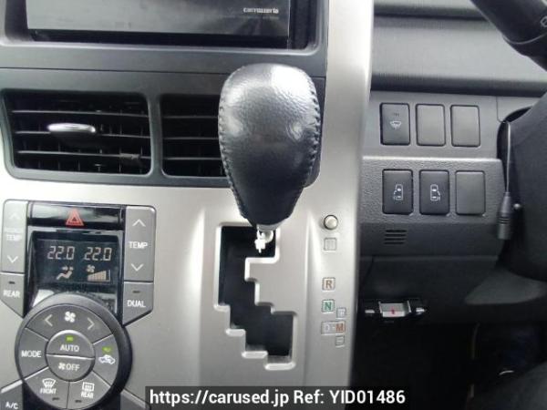 Used 2009 AT toyota voxy ZRR70W Image[25]
