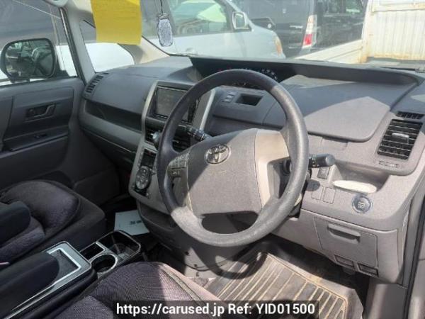 Used 2009 AT toyota noah ZRR70G Image[13]