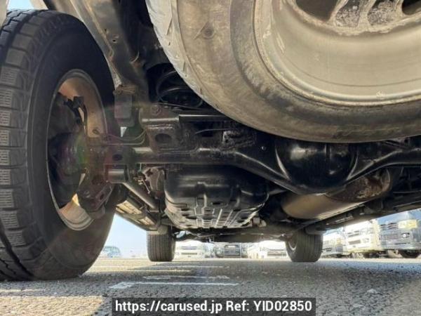 Used 2005 AT toyota hilux-surf TRN215W Image[40]