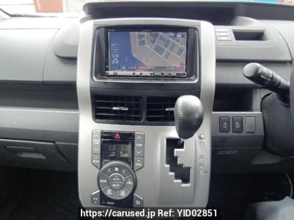 Used 2010 AT toyota voxy ZRR70W Image[21]
