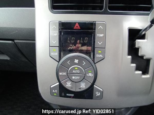 Used 2010 AT toyota voxy ZRR70W Image[25]
