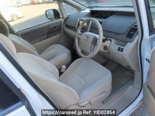 Used 2007 AT toyota noah ZRR70G Image[11]