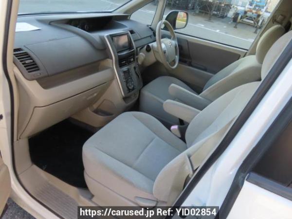 Used 2007 AT toyota noah ZRR70G Image[12]